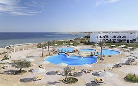 Three Corners Equinox Beach Resort  4*